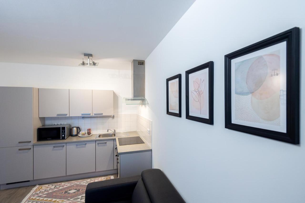Nova Karolina Apartment Острава Экстерьер фото